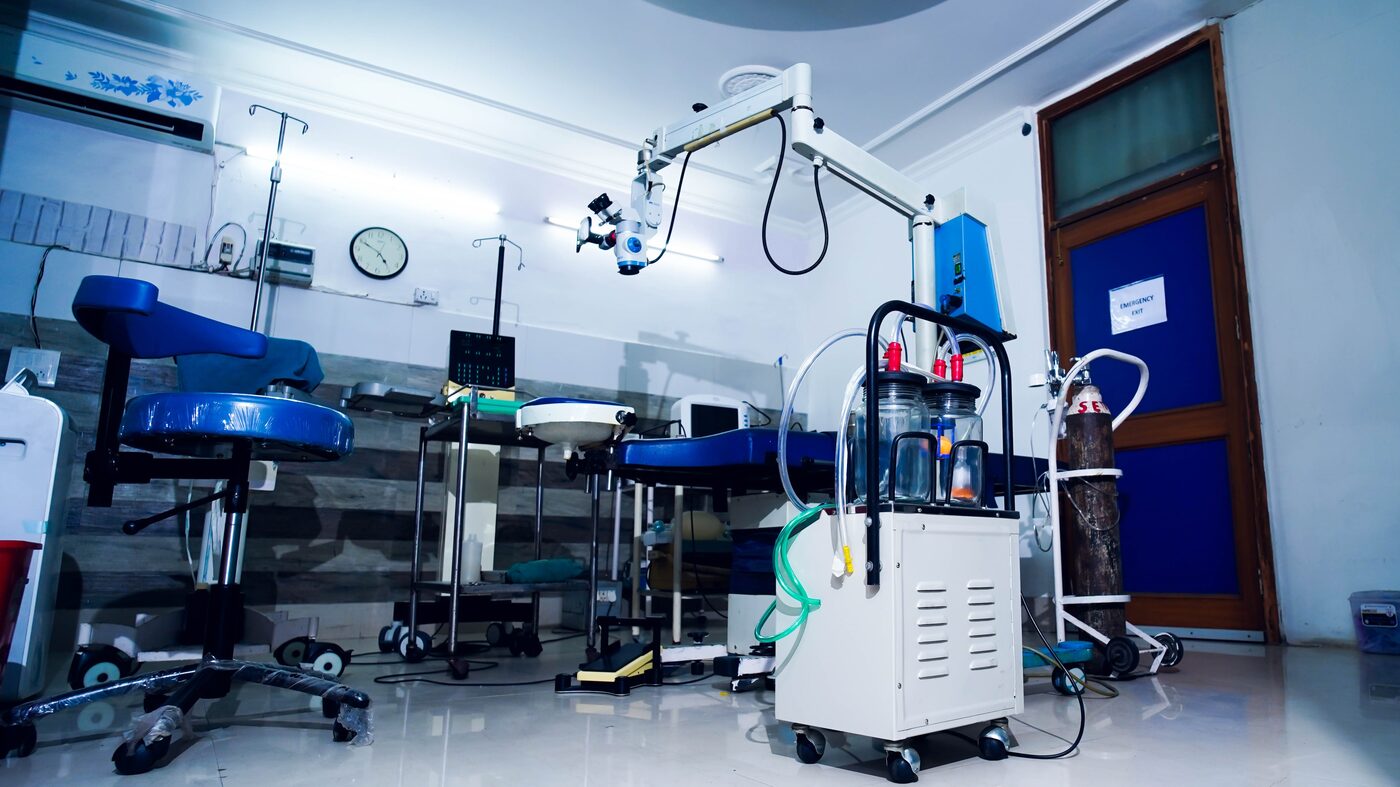 Operation theatre at Vasundhara Eye Centre